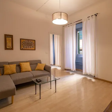 Quiet ,cosy , Super Central, 2 Bedrooms Lejlighed Genova